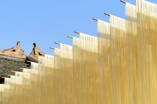 1571991604869395.jpg 掛面烘干.jpg